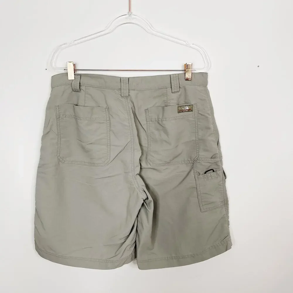 The North Face Mens Size 36 Cream Hiking Cargo Shorts Beige Nylon Pockets